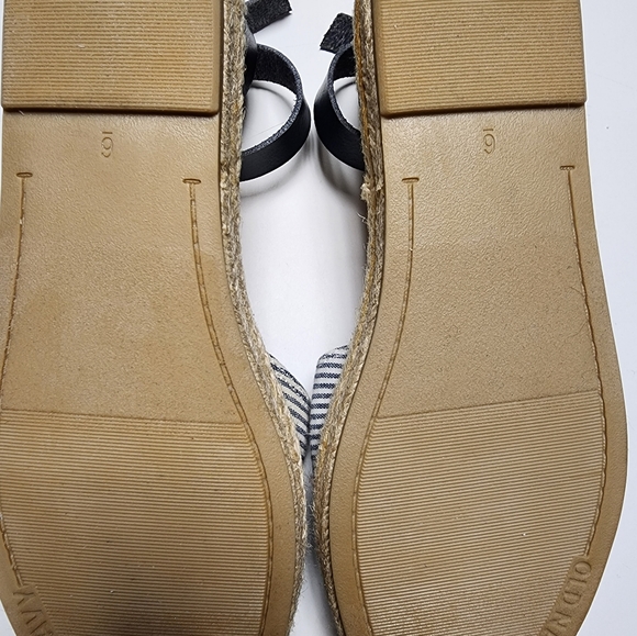Old Navy Sandals size 6 - Picture 2 of 2